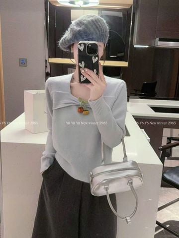 LEN5863 ÁO LEN TAY DÀI ĐÍNH NƠ TRÁI BÍ ( XANH )