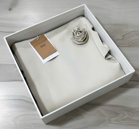 VGU2023 ĐẦM LỤA BẸT VAI PHỐI TAG HOA