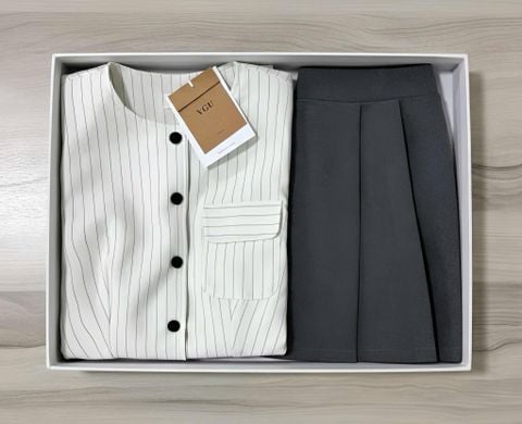 VGU2019 SET ÁO SỌC PHỐI TÚI - C.VÁY XẾP LI NGẮN