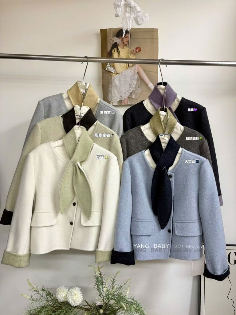 LEN6046 KHOÁC DẠ CỪU PHỐI MÀU KÈM KHĂN (XÁM) 26336