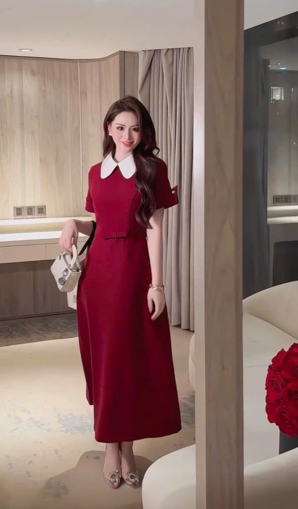 VGU2091 ĐẦM ĐỎ TK CỔ SEN DÁNG DÀI