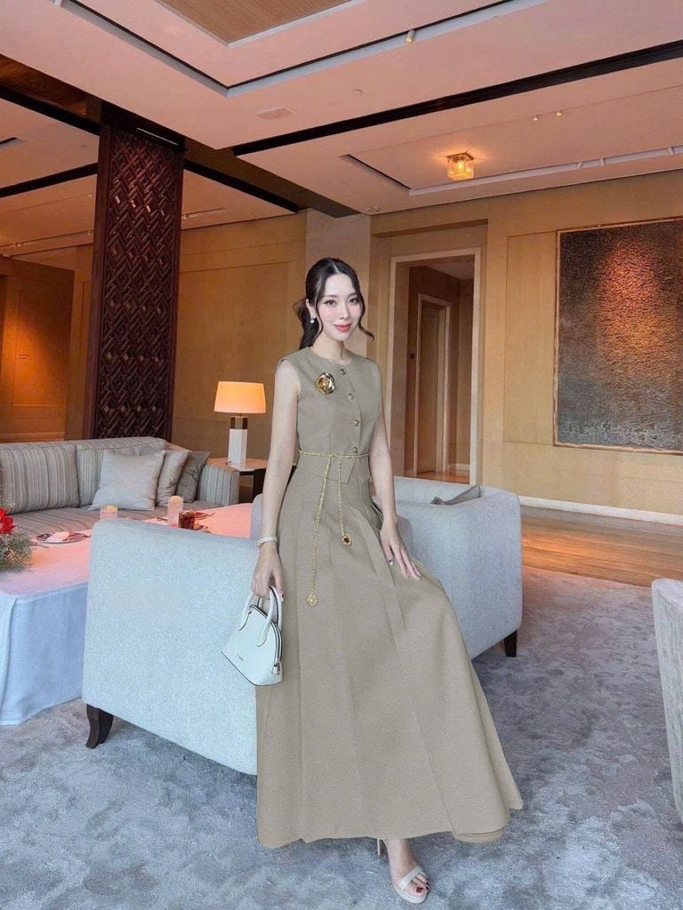 VGU2110 SET ÁO SÁT NÁCH TAG HOA - CHÂN VÁY DÀI + ĐAI EO