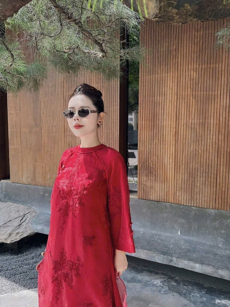 SKY9747 SET ÁO DÀI THÊU H.TIẾT 2TÀ - QUẦN DÀI CAO CẤP (FULL ĐỎ)