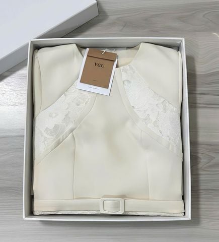 VGU2148 ĐẦM KEM PHỐI REN KÈM ĐAI DÁNG DÀI