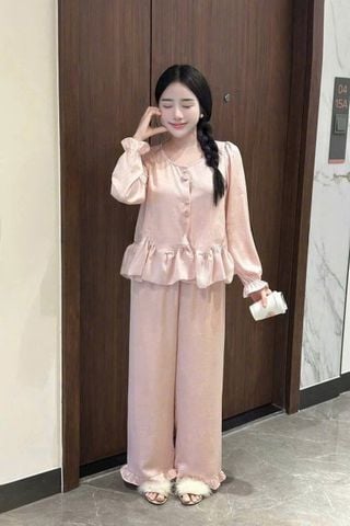 SKY9778 SET LỤA ĐÍNH HOA VIỀN BÈO - QUẦN DÀI (HỒNG)