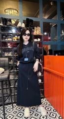 SKY9857 SET THUN ÁO CỔ TIM THÊU CHỮ - CHÂN VÁY DÀI (ĐEN)