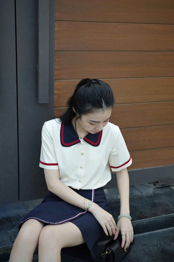 SKY9835 SET ÁO KEM CỔ SEN PHỐI VIỀN - C.VÁY ĐẮP TÀ NGẮN