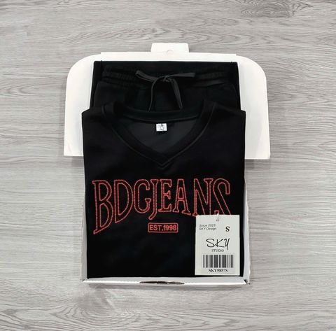 SKY9857 SET THUN ÁO CỔ TIM THÊU CHỮ - CHÂN VÁY DÀI (ĐEN)