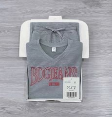 SKY9859 SET THUN ÁO CỔ TIM THÊU CHỮ - CHÂN VÁY DÀI (XÁM)