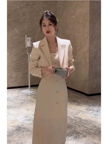 SKY9811 SET ĐẦM 2DÂY KÈM KHOÁC VEST PHỐI NÚT K.LOẠI (KEM)