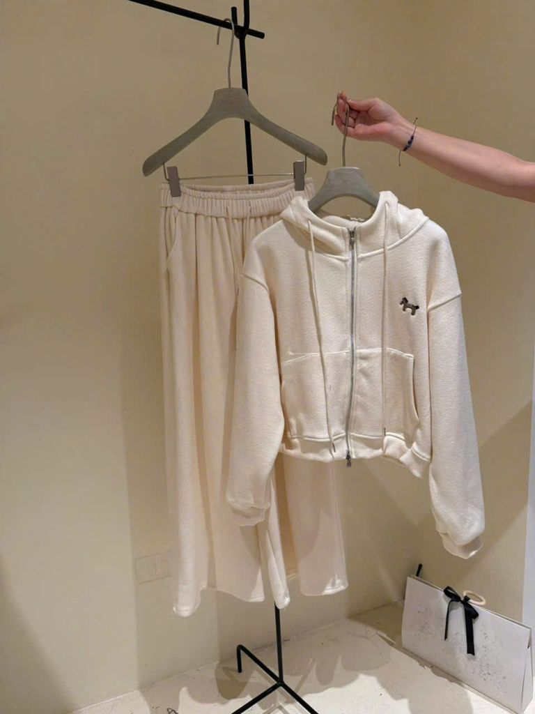 TB9874 SET THỂ THAO VẢI ÉP LÔNG THỎ CAO CẤP (KEM)