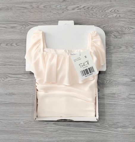 SKY9909 ĐẦM KEM BẸT VAI BÈO TẦNG