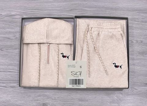 SKY9902 - SET BỘ ÁO KHOÁC THÊU LOGO CÚN + QUẦN DÀI ( MÀU HỒNG DA)