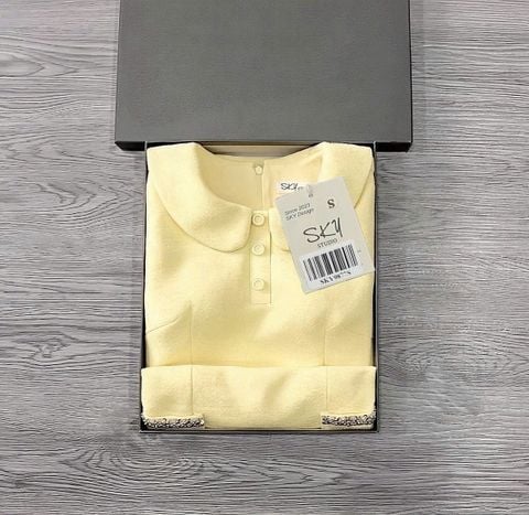 SKY9877 - ĐẦM NGẮN NÚT BỌC - MÀU VÀNG