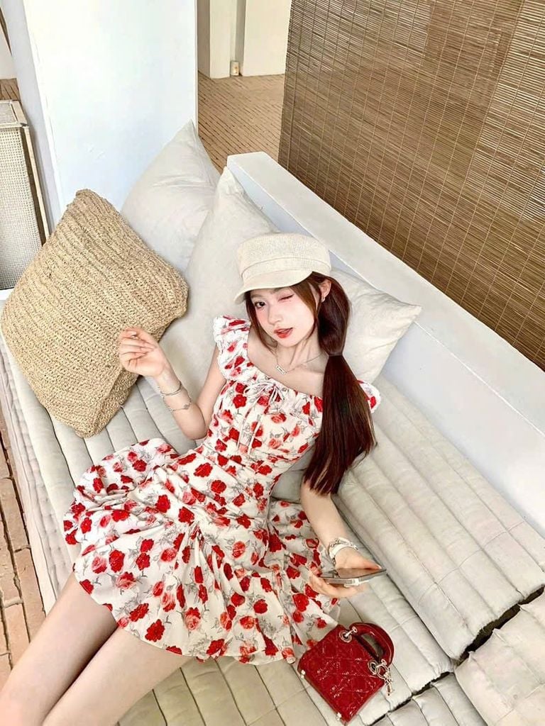 VGU0622 - ĐẦM NGẮN HỌA TIẾT HOA