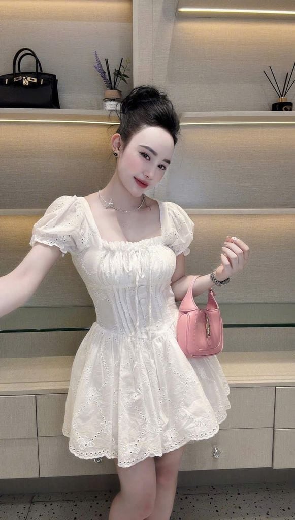 TB8804 ĐẦM XÔ THÊU HOA NÚT BỌC (TRẮNG)