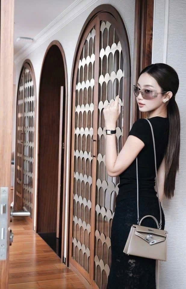 VGU0972 SET ÁO THUN TRƠN, CV REN DÀI (ĐEN)