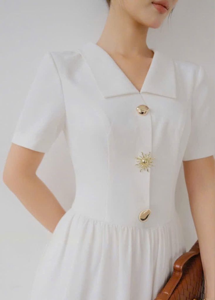 VGU0980 ĐẦM DÀI CỔ SƠMI PHỐI TAG (TRẮNG)