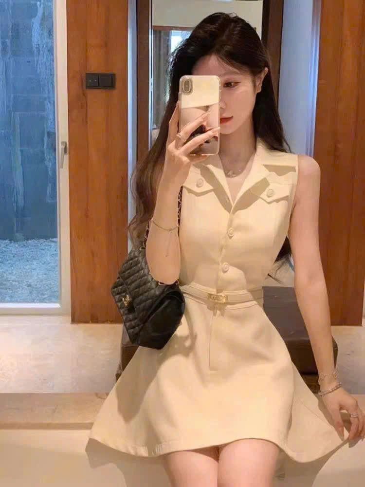 VGU1218 ĐẦM CỔ V KÈM NỊT (KEM)