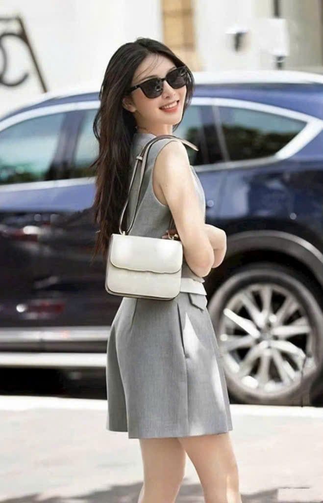 VGU1357 - SET ÁO SÁT NÁCH KIỂU - QUẦN SHORT PHỐI LY