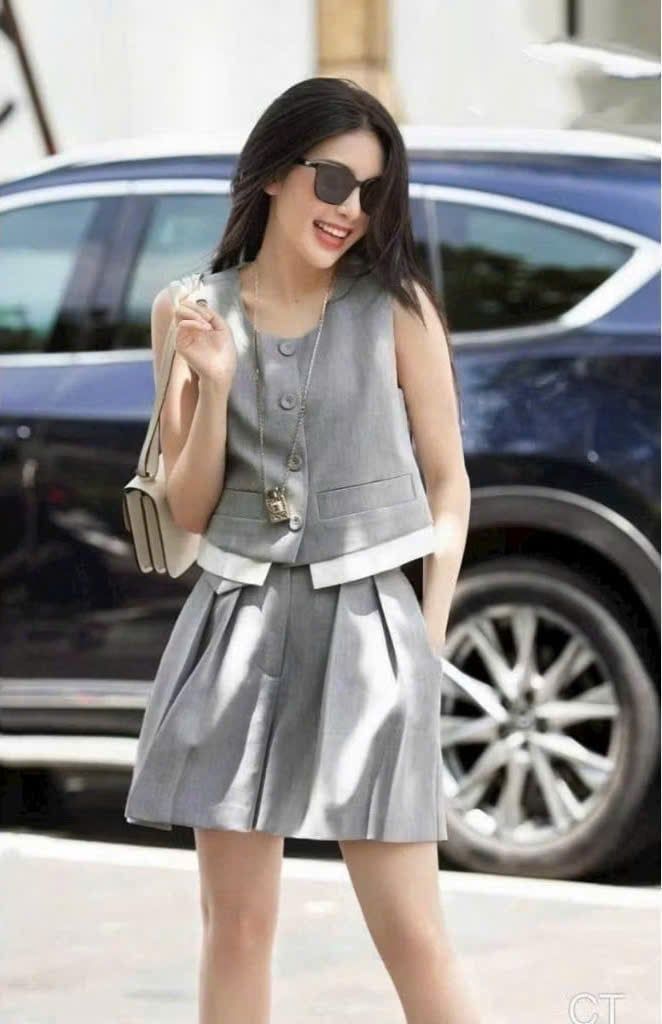 VGU1357 - SET ÁO SÁT NÁCH KIỂU - QUẦN SHORT PHỐI LY
