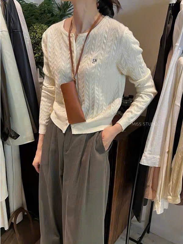 LEN4441 ÁO LEN TAY DÀI THÊU CHỮ (ĐỎ)