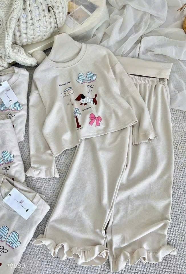 VGU1673 SET ÁO TAY DÀI IN HÌNH - QUẦN DÀI PHỐI BÈO (KEM)