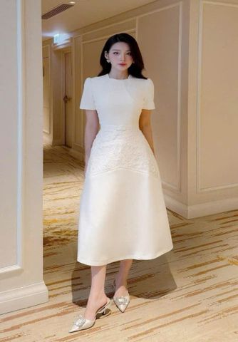 VGU2148 ĐẦM KEM PHỐI REN KÈM ĐAI DÁNG DÀI