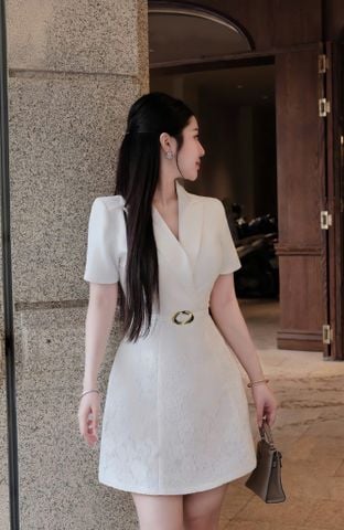 VGU1319 ĐẦM VEST TRẮNG PHỐI TAG