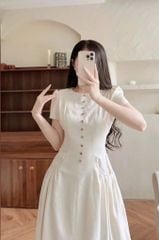VGU0762 - ĐẦM DÀI TRẮNG ĐÍNH NÚT