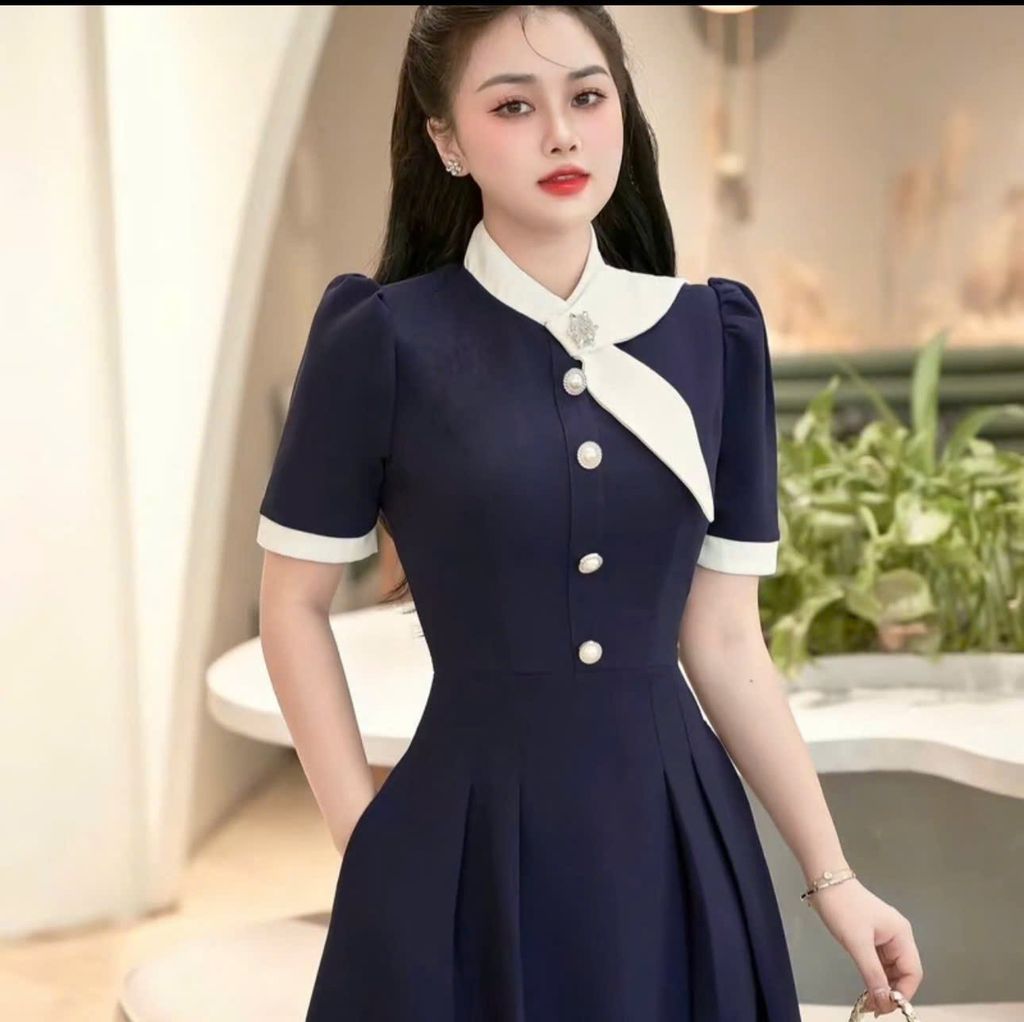 VGU0761 ĐẦM DÀI CỔ SƠ MI ĐÍNH NÚT (XANH ĐEN )