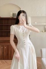 VGU0762 - ĐẦM DÀI TRẮNG ĐÍNH NÚT