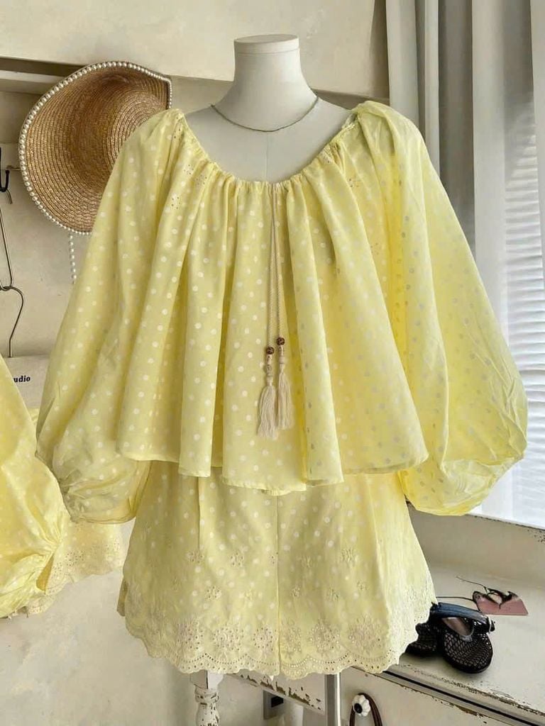 TB8982 SET CHẤM BI QUẦN SHORT (VÀNG)