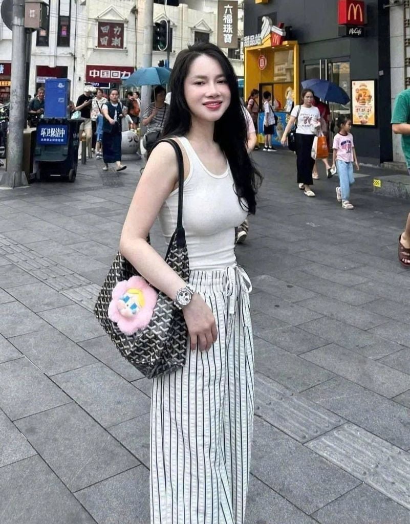 TB5798 SET ÁO 3 LỖ, QUẦN SỌC DÀI