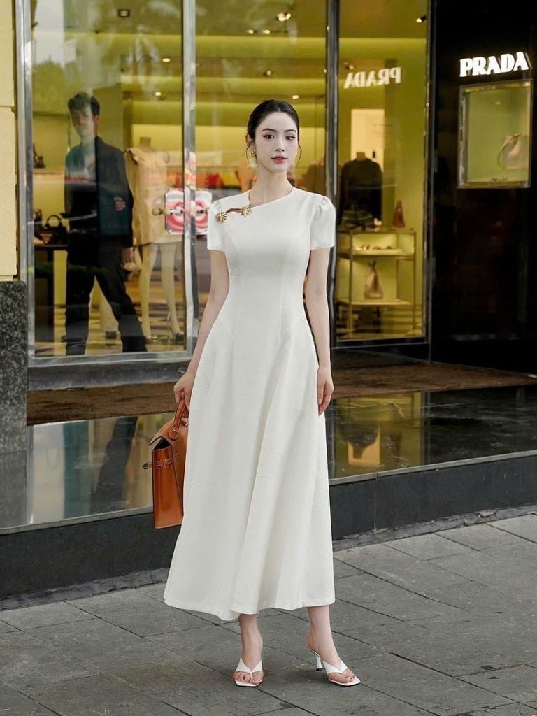 VGU1136 ĐẦM DÀI KÈM TAG (KEM)