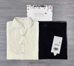 TB9193 SET SƠMI XẾP LI NGỰC NÚT ĐÁ - QUẦN TÂY (KEM)