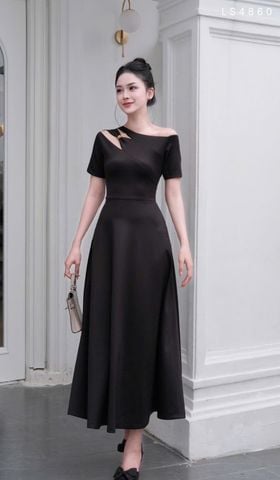 VGU1428 ĐẦM DÀI LỆCH VAI PHỐI TAG (ĐEN)