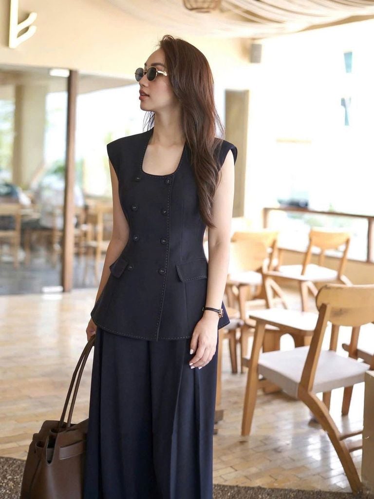 VGU1525 SET ÁO TAY HẾN CỔ VUÔNG - QUẦN TÂY CAO CẤP (X.ĐEN)