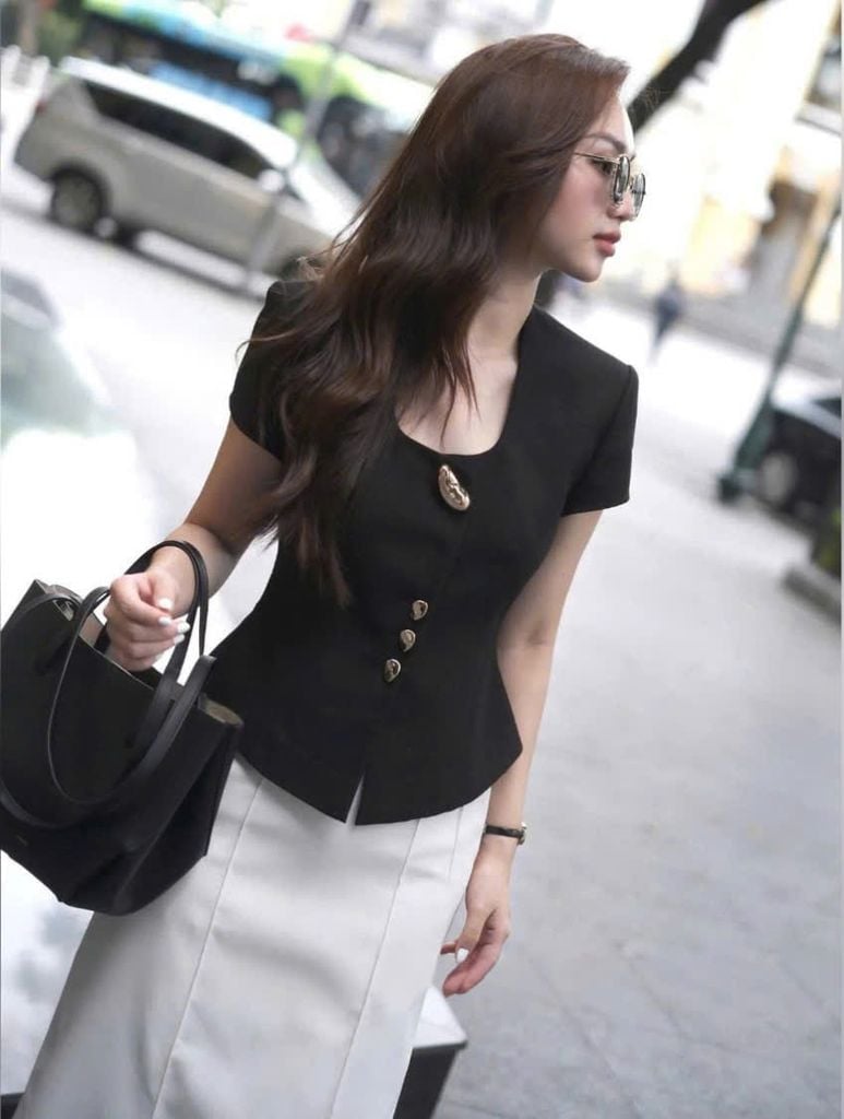 VGU1609 SET ÁO +CV DÀI TRẮNG KÈM TAG