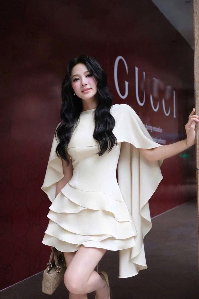 SKY9376 ĐẦM 2 DÂY KÈM CHOÀNG (ĐEN )