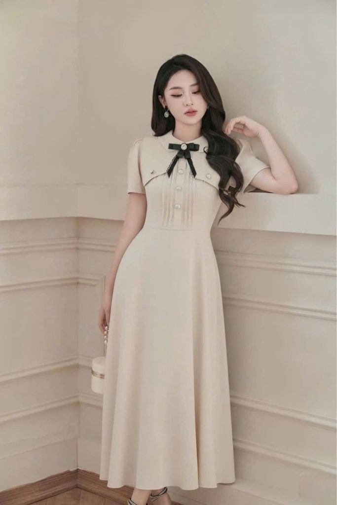 VGU1829 ĐẦM CỔ ĐÍNH NƠ (MÀU DA)