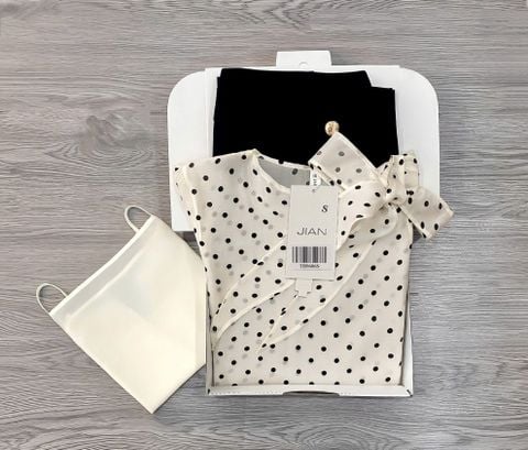 TB9606 SET ÁO CHẤM BI + CV DÀI