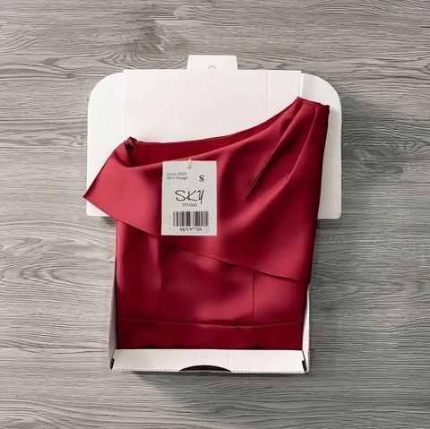 SKY9773 ĐẦM LỆCH VAI (ĐỎ)