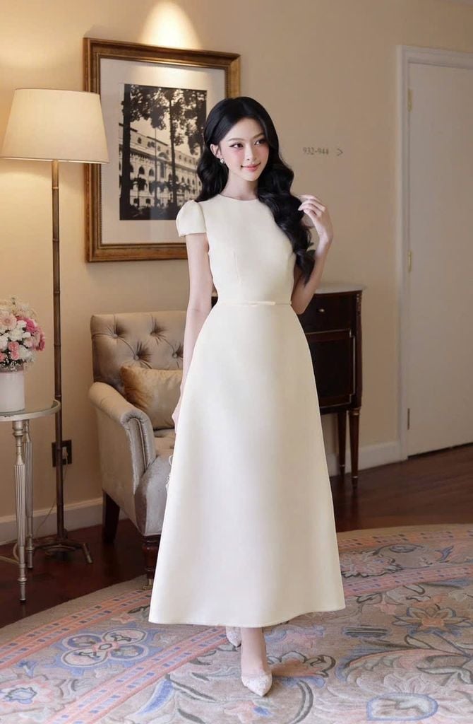 SKY9779 ĐẦM DÀI EO ĐÍNH NƠ