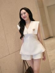 KS1653 -  SET ÁO CỔ CHOÀNG ĐÍNH TAG, QUẦN SHORT (KEM)