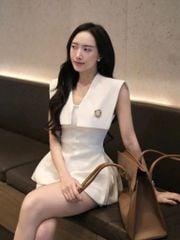 KS1653 -  SET ÁO CỔ CHOÀNG ĐÍNH TAG, QUẦN SHORT (KEM)