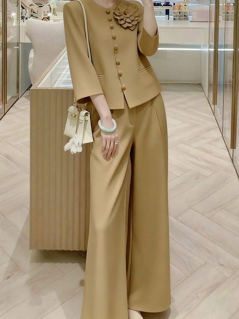 VGU2070 SET ÁO TAY DÀI PHỐI NÚT ĐÍNH HOA NGỰC