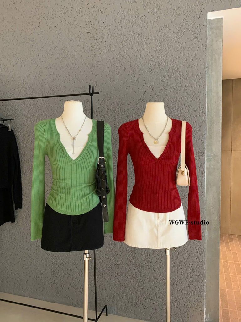 LEN6144 ÁO LEN TAY DÀI CỔ V (VÀNG) 6858