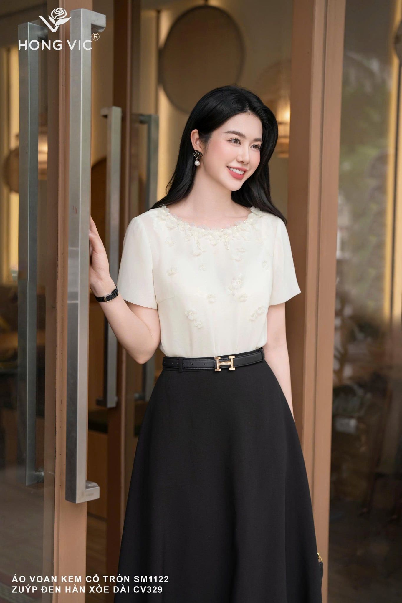 Áo voan kem cổ tròn SM1122