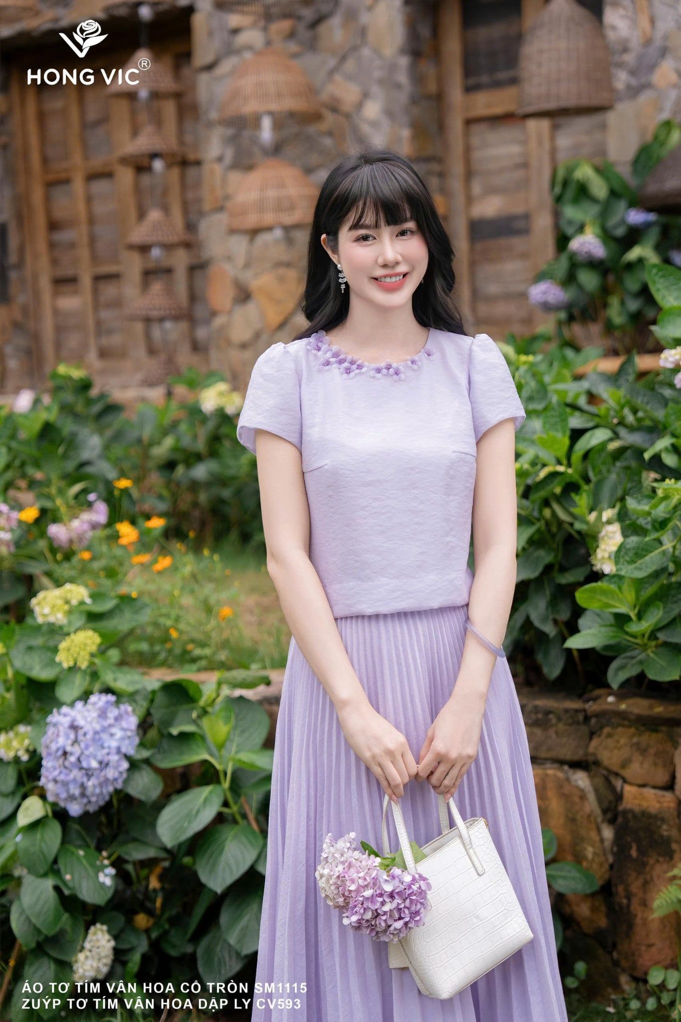 Áo tơ tím vân hoa cổ tròn SM1115